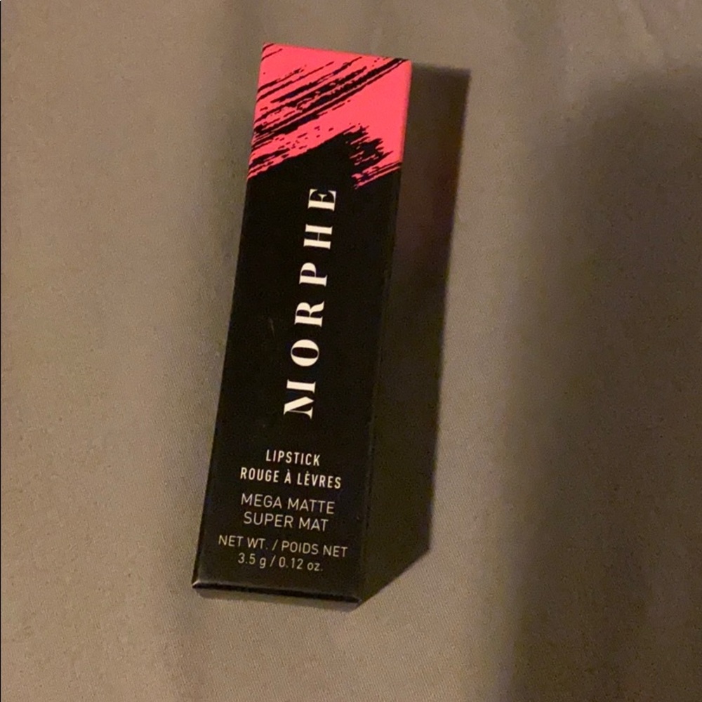 Matte lipstick